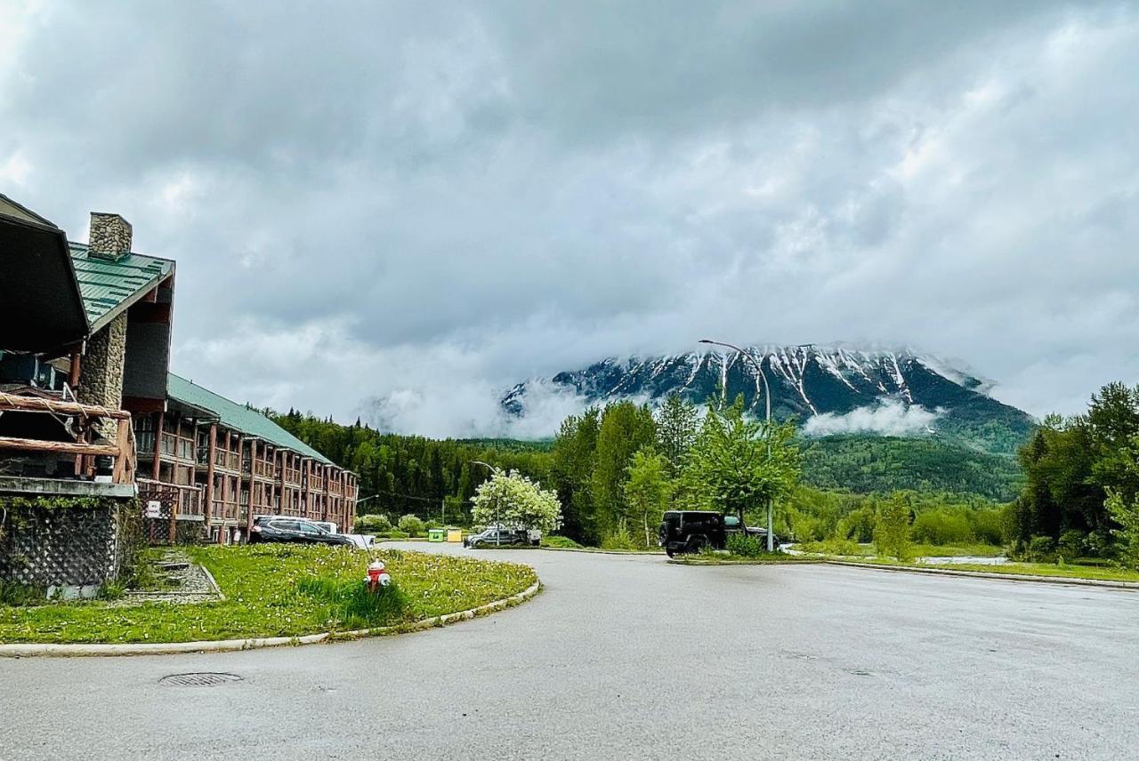 Fernie Stanford Resort Dış mekan fotoğraf